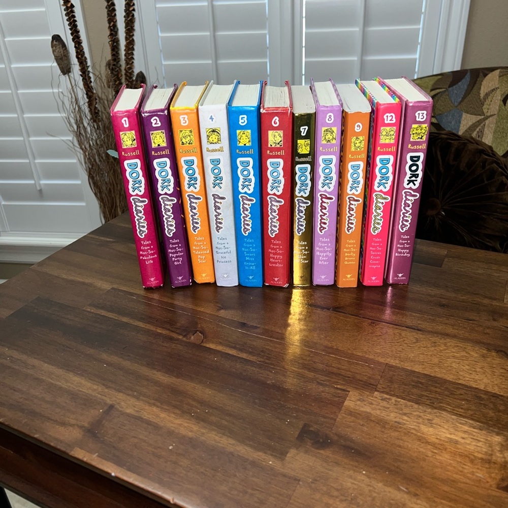 Dork Diaries‎ Book Set